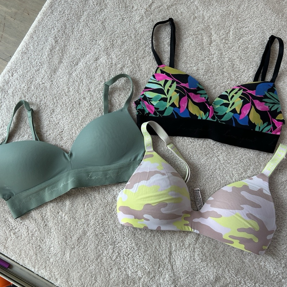 Victoria Secret 3 Lightly Lined Wireless Push Bras Logo PINK Camo Size 32B /32A